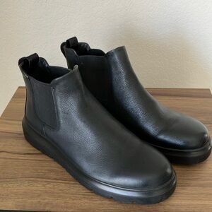 ECCO NOUVELLE
Women's Leather Low Chelsea Boot